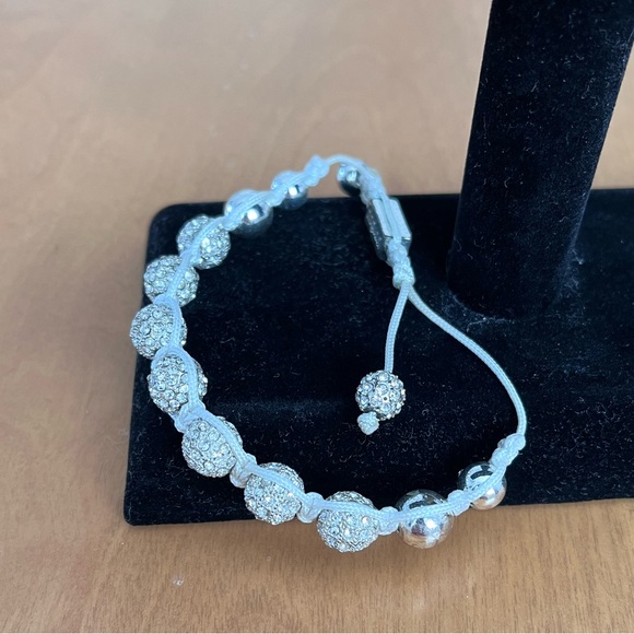 Nogucci Glitter Glam White Beaded Silver Bracelet - Picture 2 of 5